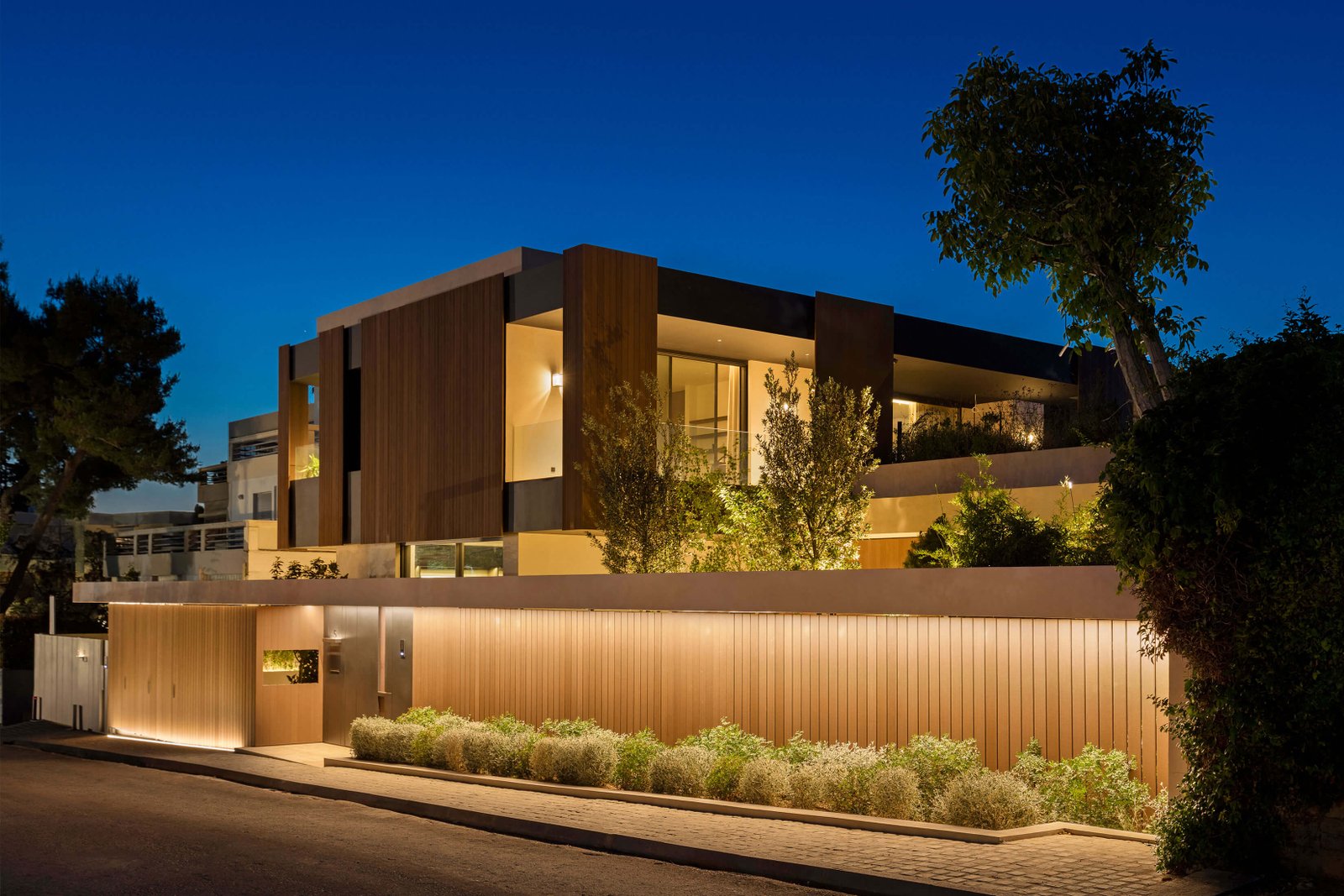 Anax Constructions-